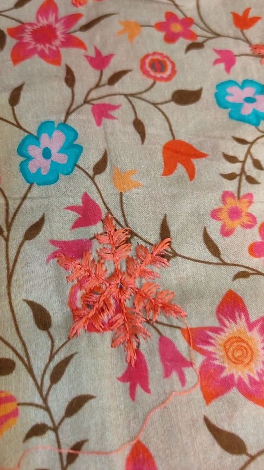 অফ হোয়াইট কালার সফট কটন আনস্টিচড থ্রি পিস